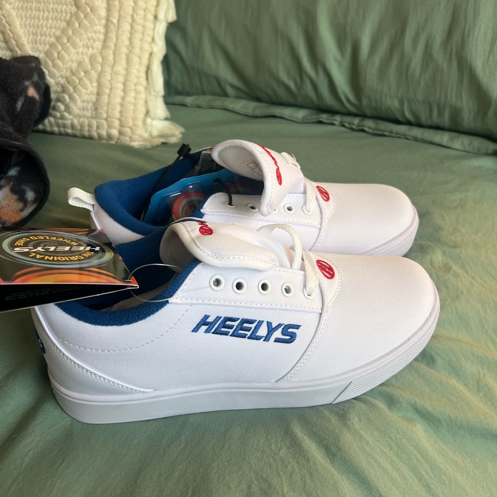 heeleys